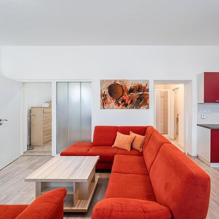 Apartment Yogiam Slavkov u Brna Eksteriør billede