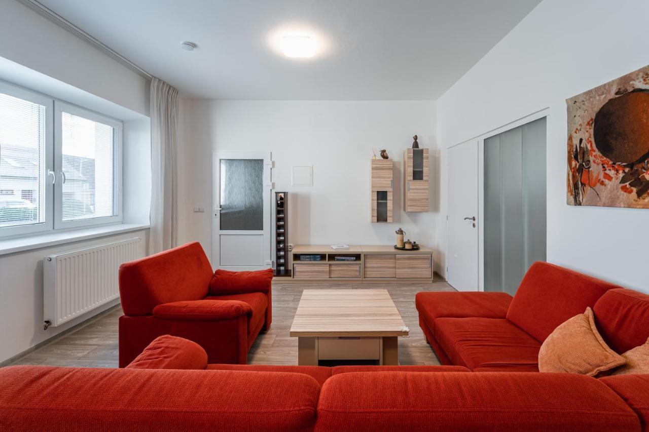 Apartment Yogiam Slavkov u Brna Eksteriør billede