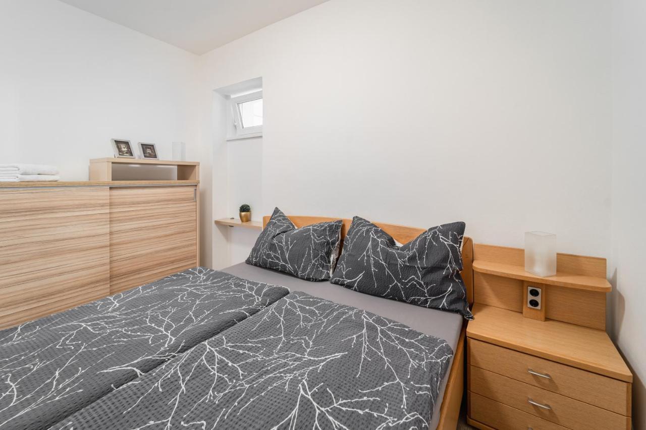 Apartment Yogiam Slavkov u Brna Eksteriør billede